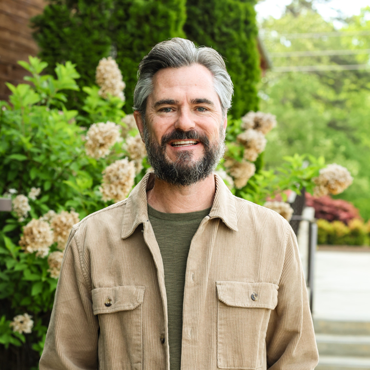 Staff Photo_Jeff Henry Staff Photo_Jeff Henry